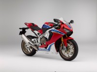 80660_17YM_CBR1000RR_Fireblade_SP2 (1).jpg