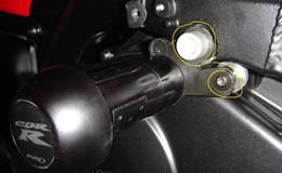 Montaż crashpadów Honda Fireblade CBR 1000RR SC57b