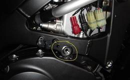 Montaż crashpadów Honda Fireblade CBR 1000RR SC57b