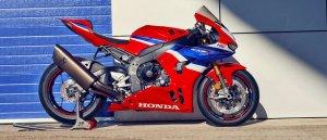 Fireblade CBR1000RR-R 2024 lift