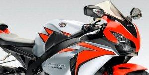 Honda Fireblade CBR1000RR SC59 na rok 2010