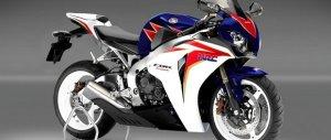 Honda Fireblade w 2011 oferuje nowe malowania